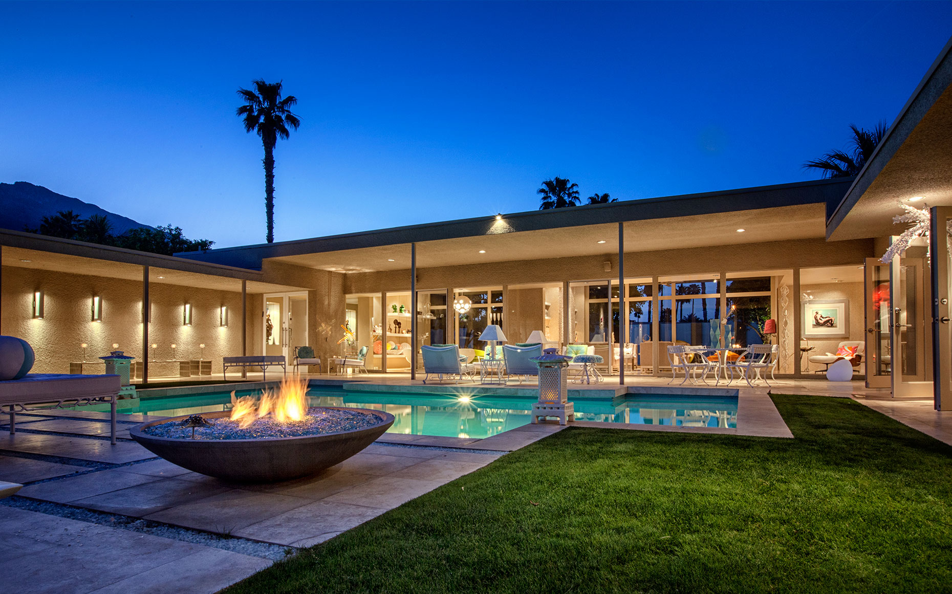 Palm_Springs_twilight